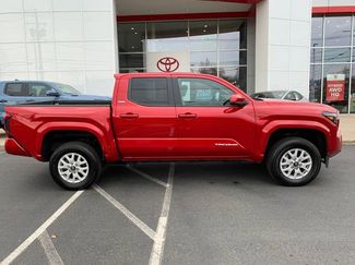 Used 2025 Toyota Tacoma SR5 AWD/4WD video 2