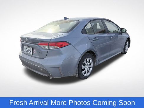 Used 2024 Toyota Corolla LE image 5