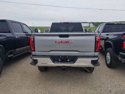 New 2026 GMC Sierra 2500 SLT w/ SLT Convenience Package AWD/4WD image 4
