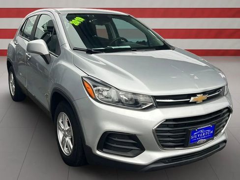 Used 2019 Chevrolet Trax LS image 14