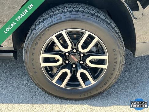 Used 2023 GMC Yukon XL AT4 w/ Technology Package AWD/4WD image 11