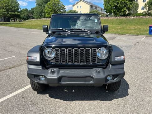 Used 2025 Jeep Wrangler Unlimited Sport AWD/4WD image 3