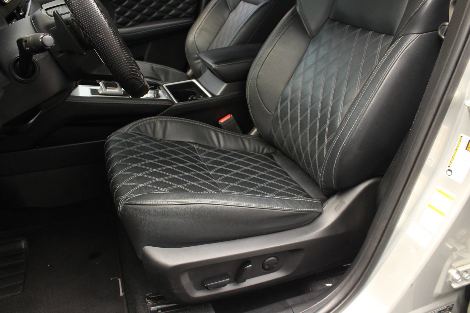 Used 2022 Mitsubishi Outlander SEL FWD image 15