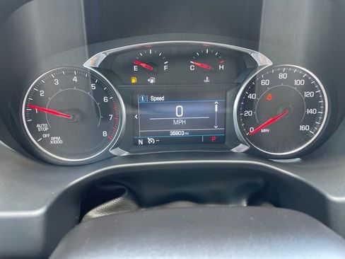Used 2023 GMC Acadia SLE w/ Driver Convenience Package FWD image 16