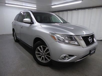Used 2015 Nissan Pathfinder SL w/ SL Premium Package