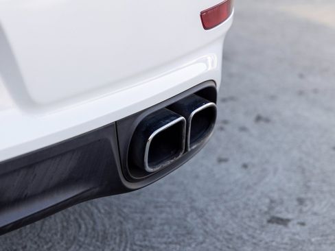 Used 2016 Porsche 911 Turbo image 24