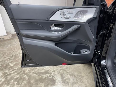 New 2026 Mercedes-Benz GLE 53 AMG 4MATIC Coupe image 10