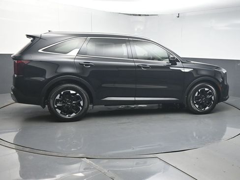 Used 2025 Kia Sorento S w/ Panoramic Sunroof Package FWD image 8