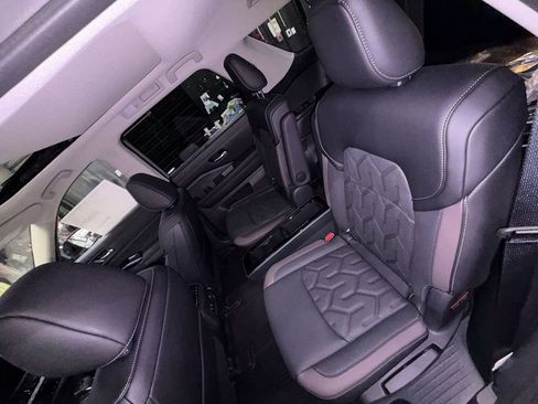 New 2026 Nissan Pathfinder Platinum image 23