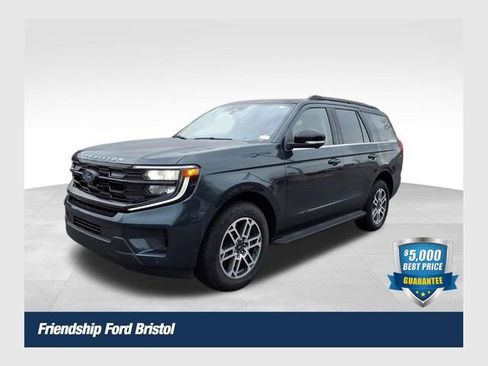 New 2025 Ford Expedition Active image 1