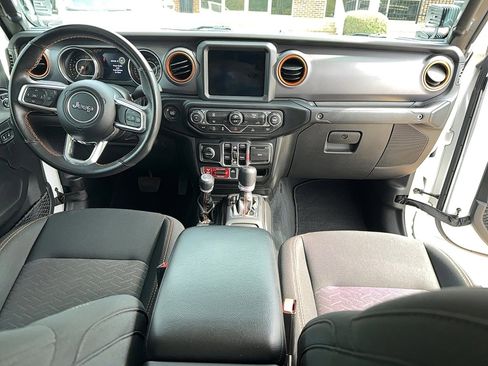 Used 2022 Jeep Gladiator Mojave w/ Trailer Tow Package image 10