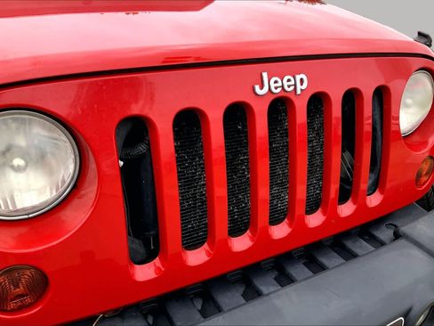 Used 2010 Jeep Wrangler Unlimited Rubicon w/ Trailer Tow Group AWD/4WD image 34