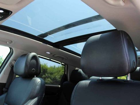 Used 2016 Kia Sorento SX FWD image 25