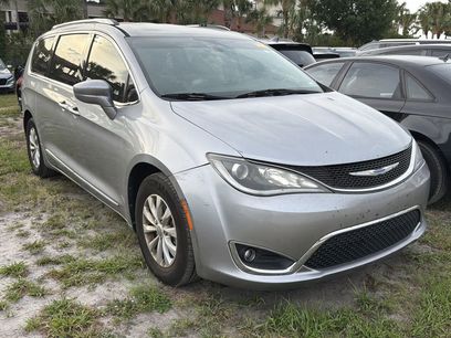 Used 2019 Chrysler Pacifica Touring-L