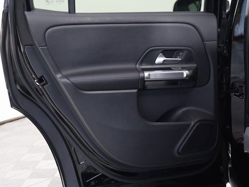 Certified 2025 Mercedes-Benz GLB 250 4MATIC image 13