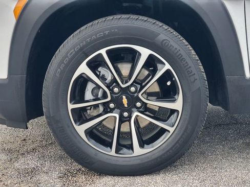 Used 2025 Chevrolet TrailBlazer LT AWD/4WD image 10