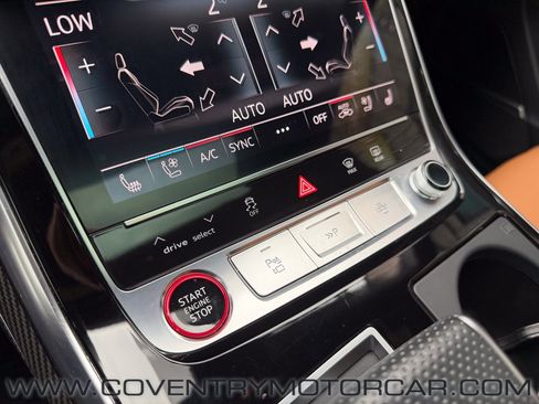 Used 2024 Audi RS Q8 AWD/4WD image 32
