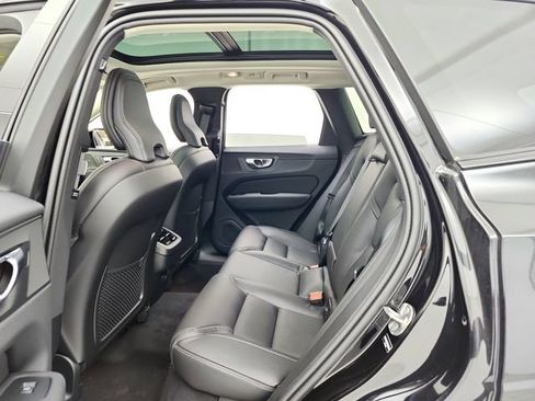 New 2026 Volvo XC60 B5 Ultra w/ Climate Package AWD/4WD image 24