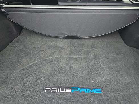 Used 2021 Toyota Prius Prime Limited w/ Carpet Mat Package (TMS) FWD image 12