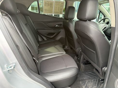Used 2022 Buick Encore Preferred w/ Safety Package AWD/4WD image 18