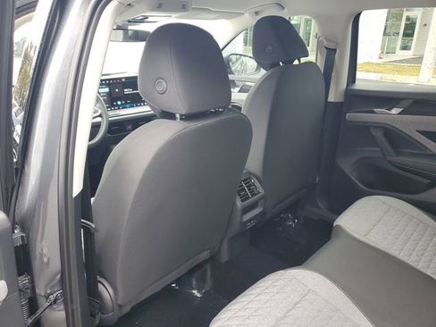 New 2026 Volkswagen Tiguan S image 8