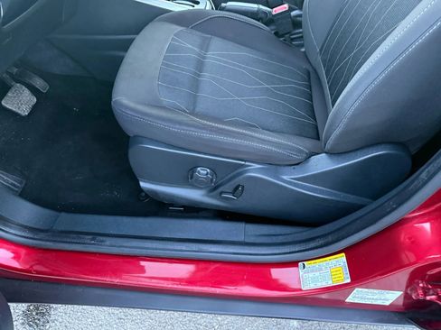 Used 2018 Ford EcoSport SE image 32