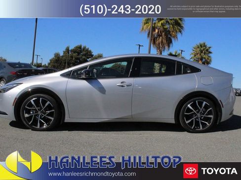 New 2026 Toyota Prius Plug-In Hybrid image 2