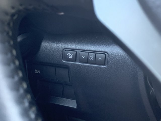 Used 2025 Lexus IS 300 RWD image 15