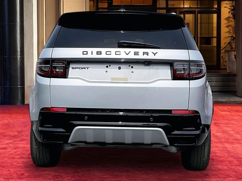 New 2026 Land Rover Discovery Sport Landmark image 5