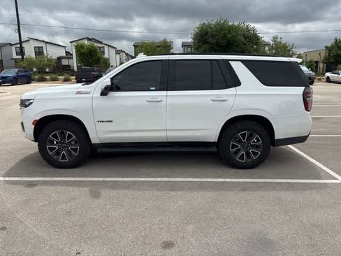 Used 2022 Chevrolet Tahoe Z71 w/ Z71 Off-Road Package AWD/4WD image 2