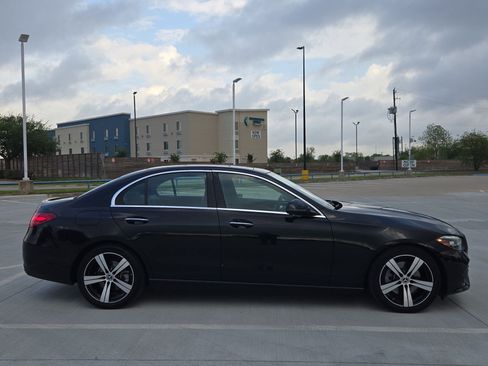 Used 2025 Mercedes-Benz C 300 4MATIC Sedan image 2