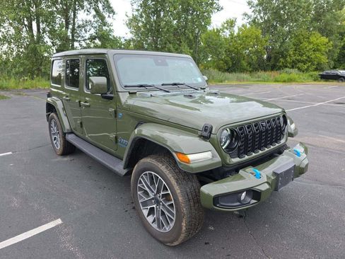 Used 2024 Jeep Wrangler High Altitude AWD/4WD image 3