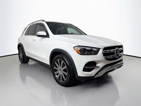Used 2024 Mercedes-Benz GLE 350 4MATIC image 3
