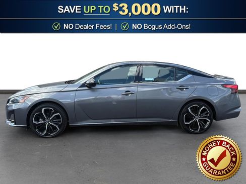 Used 2024 Nissan Altima 2.5 SR image 2