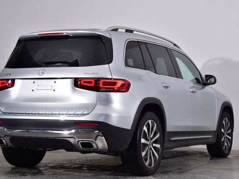 Certified 2022 Mercedes-Benz GLB 250 4MATIC image 5