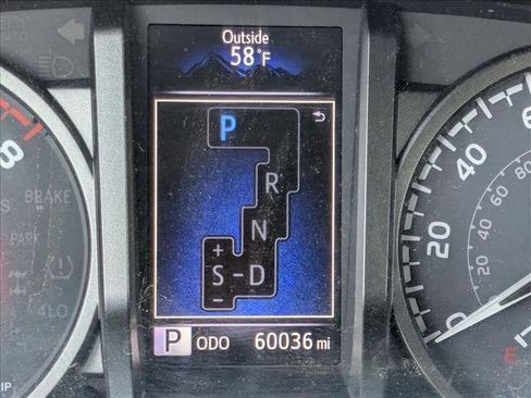 Used 2021 Toyota Tacoma TRD Off-Road image 10