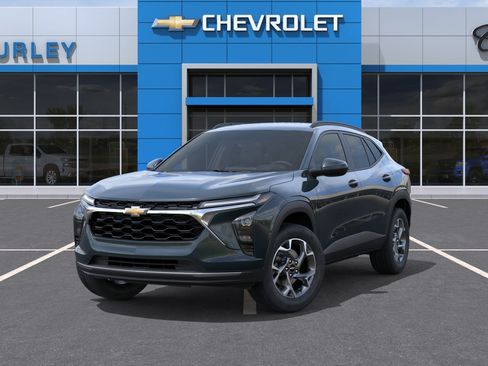 New 2026 Chevrolet Trax LT w/ Driver Confidence Package FWD image 6