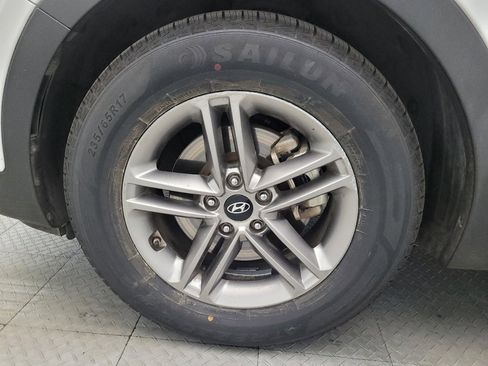 Used 2018 Hyundai Santa Fe Sport FWD image 31