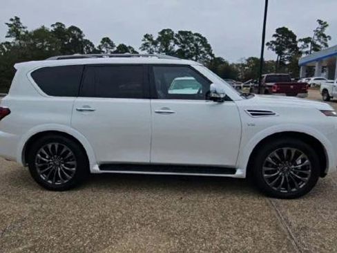 Used 2022 Nissan Armada Platinum w/ Captain's Chairs Package image 9