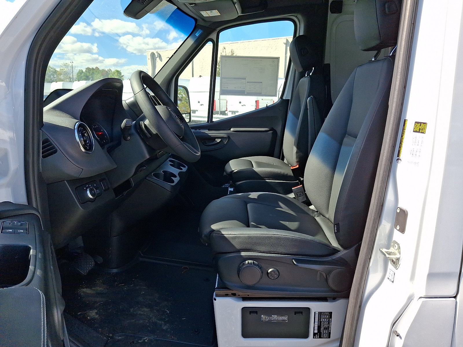 New 2026 Mercedes-Benz Sprinter 2500 image 12