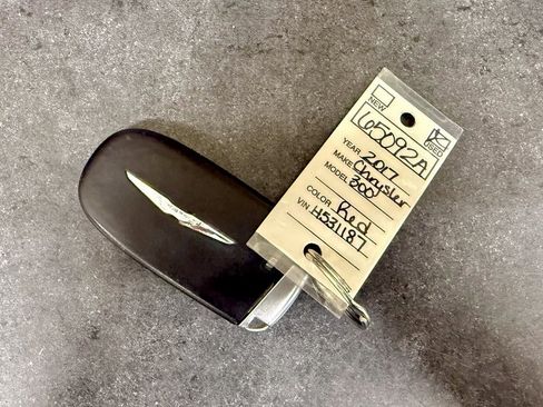 Used 2017 Chrysler 300 Limited w/ Value Package image 36