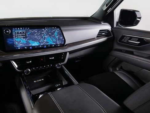 Used 2025 Chevrolet Tahoe LT w/ Comfort Package image 16