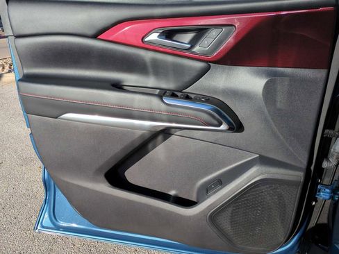 Used 2024 Chevrolet Traverse Z71 image 22