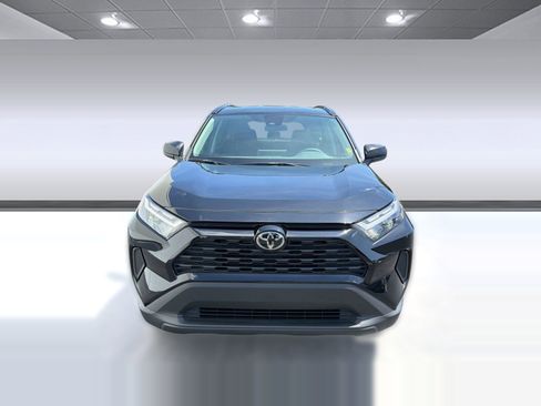 Used 2025 Toyota RAV4 LE AWD/4WD image 6