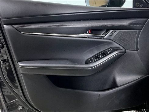 Used 2025 MAZDA MAZDA3 s FWD image 18