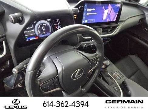Used 2023 Lexus UX 250h 250h Premium image 18