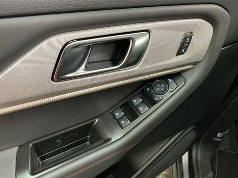 New 2026 Ford Explorer Active w/ Active Comfort Package AWD/4WD image 16