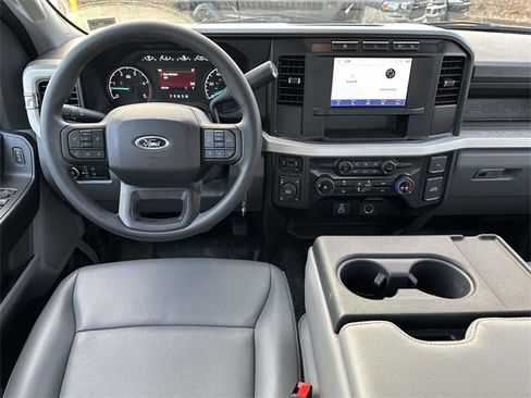 Used 2024 Ford F350 XL w/ FX4 Off-Road Package image 8