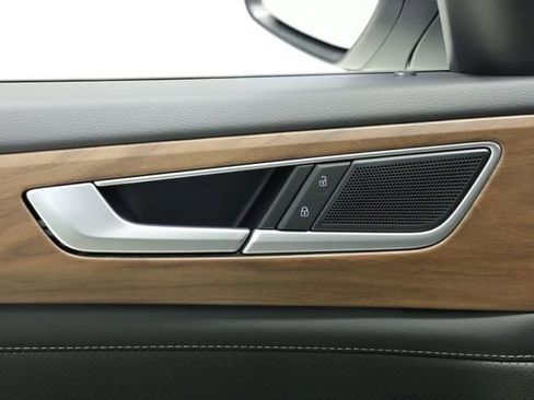 New 2026 Volkswagen Atlas SE FWD image 31