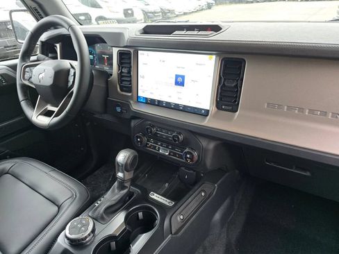 New 2026 Ford Bronco Outer Banks AWD/4WD image 10